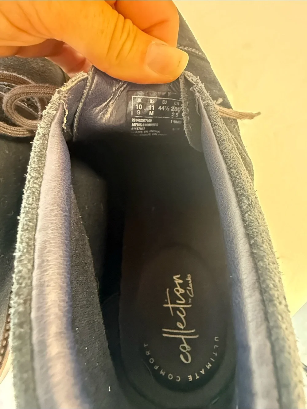 Clark’s Men’s 11 blue suede chukka boots lace up Clark’s collection
